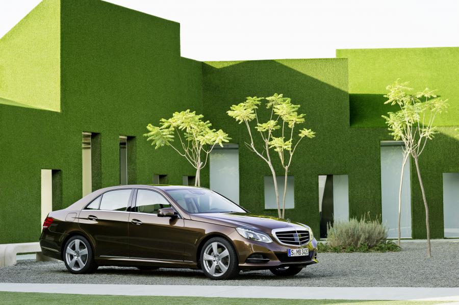  Mercedes-Benz E300 BlueTEC Hybrid 2013 года  (фото 21 из 30)